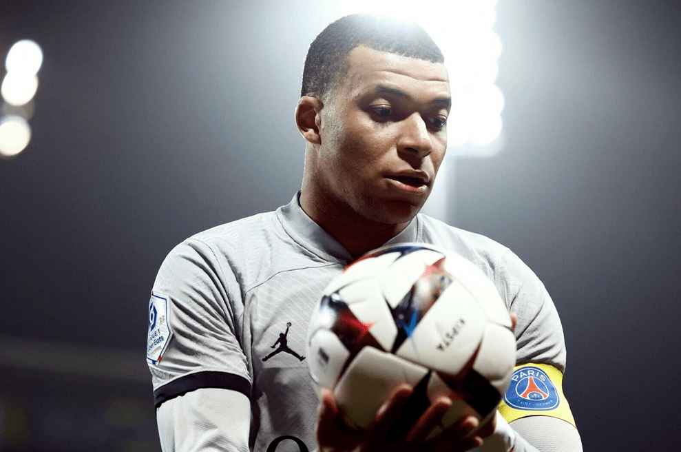 开云体育网站-陀螺高洪波作者资料